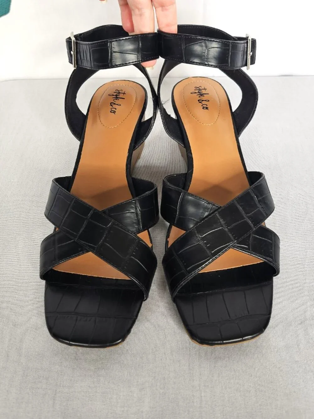 Style & Co Leezaap Black Croc Wedge Sandals | Size 7.5M